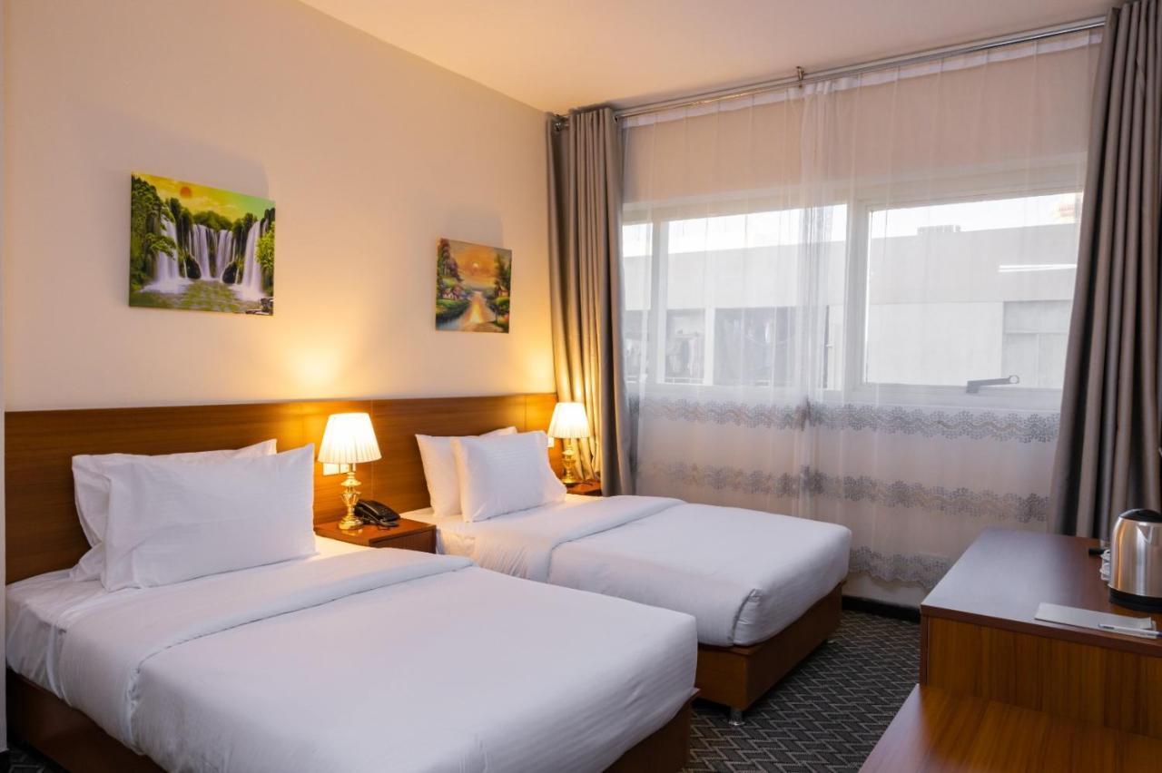 Three 888 Hotel Dubaj Zewnętrze zdjęcie