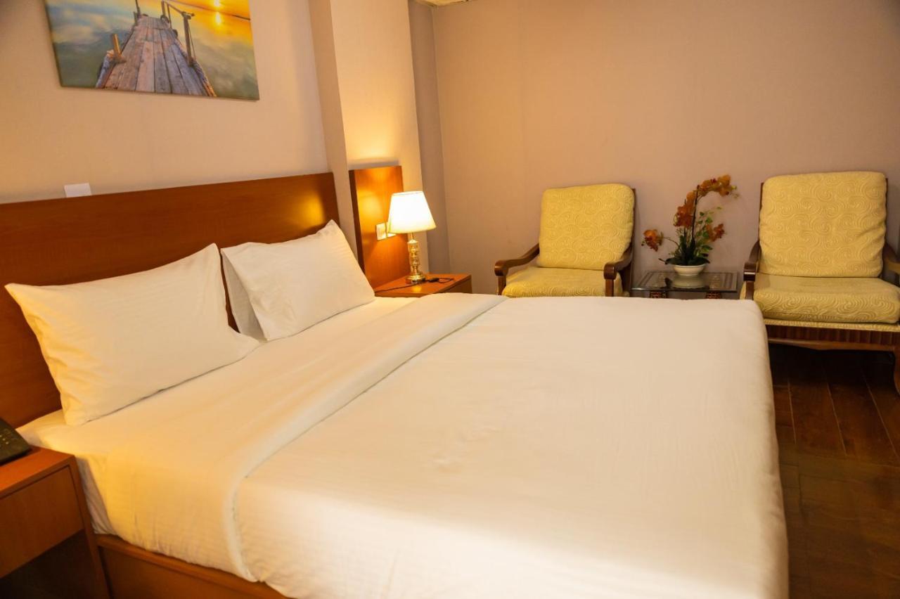 Three 888 Hotel Dubaj Zewnętrze zdjęcie