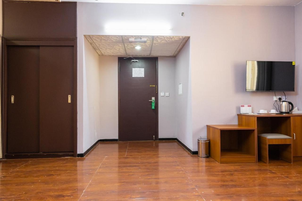 Three 888 Hotel Dubaj Zewnętrze zdjęcie