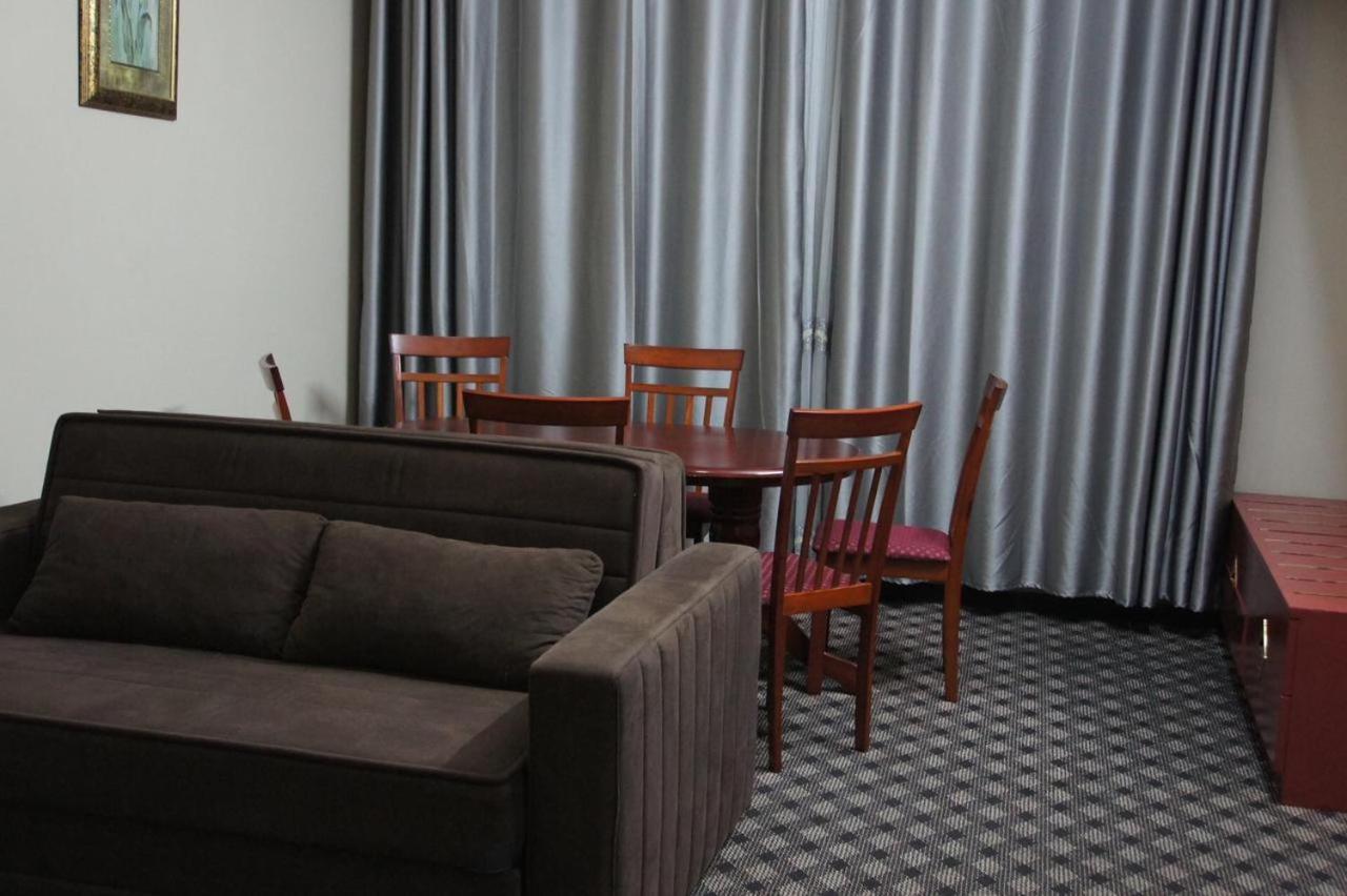 Three 888 Hotel Dubaj Zewnętrze zdjęcie