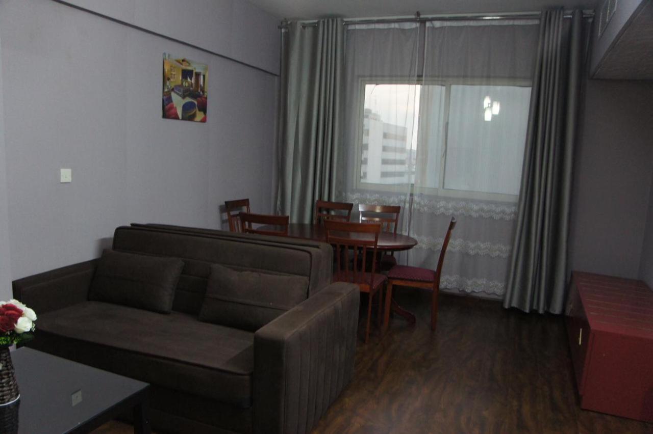 Three 888 Hotel Dubaj Zewnętrze zdjęcie